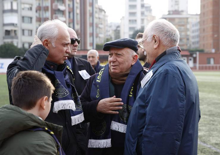 Hayatını kaybeden Rizeli iş insanı Fenerbahçe Eski Başkanı Tahsin Kaya için Dereağzı'nda tören düzenlendi 8