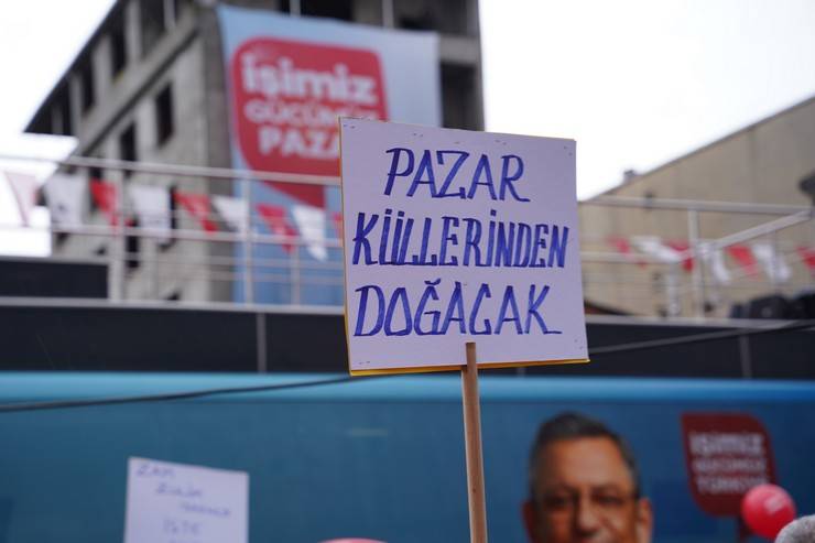 CHP Genel Başkanı Özgür Özel Rize'de 16