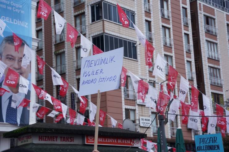 CHP Genel Başkanı Özgür Özel Rize'de 25