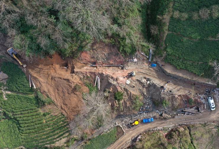 Trabzon'da içme suyu hattı çalışmasında göçük: 3 işçi öldü 30