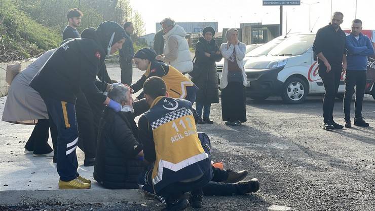 Rize’de Muhtar Okan Seymenoğlu Cenaze Dönüşü Kaza Yaptı: 4 Yaralı 21