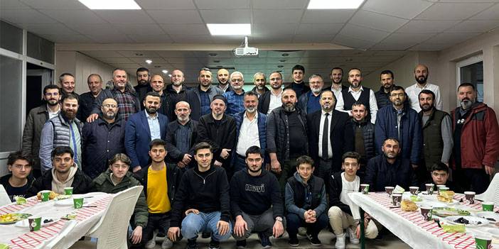 Rize’de genç hafızlar sahurda buluştu