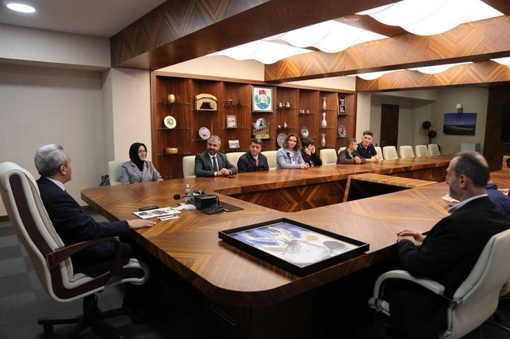 Otizmli Çocuklar Rize Valisi Baydaş’ı Ziyaret Etti 15