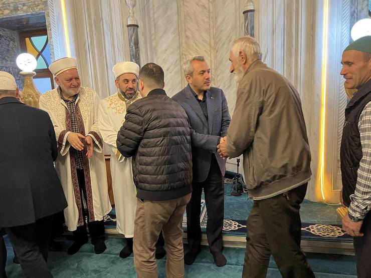 Rize’de Ramazan Bayram Namazı Eda Edildi 14