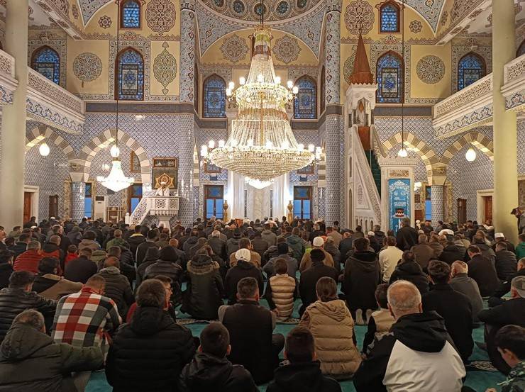 Rize’de Ramazan Bayram Namazı Eda Edildi 22