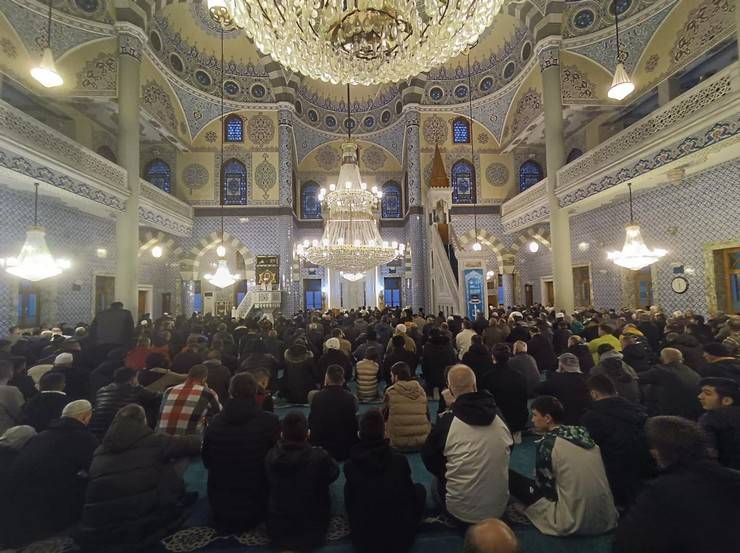 Rize’de Ramazan Bayram Namazı Eda Edildi 35