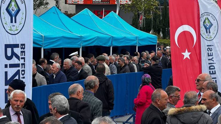 Rize'de Protokol, Vatandaşlarla Bayramlaştı 1