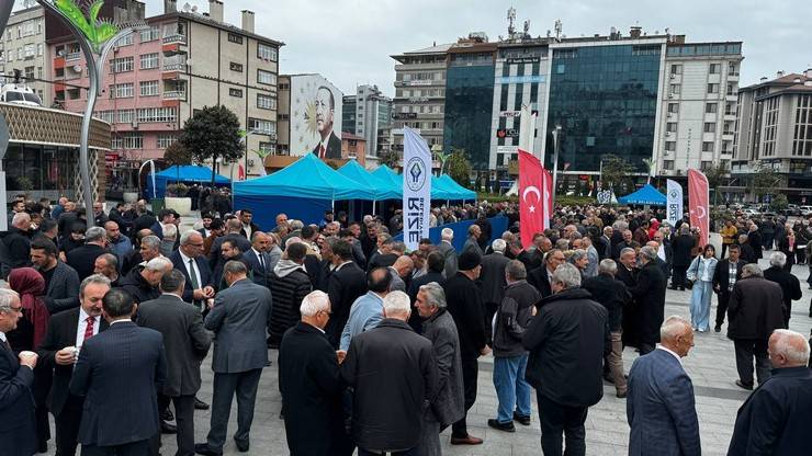 Rize'de Protokol, Vatandaşlarla Bayramlaştı 14