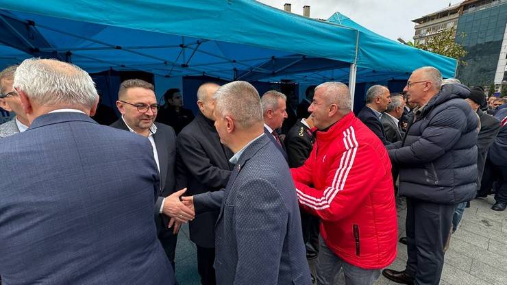 Rize'de Protokol, Vatandaşlarla Bayramlaştı 7