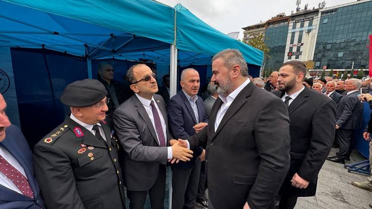 Rize'de Protokol, Vatandaşlarla Bayramlaştı 8