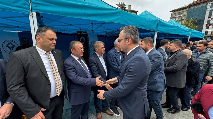 Rize'de Protokol, Vatandaşlarla Bayramlaştı 9