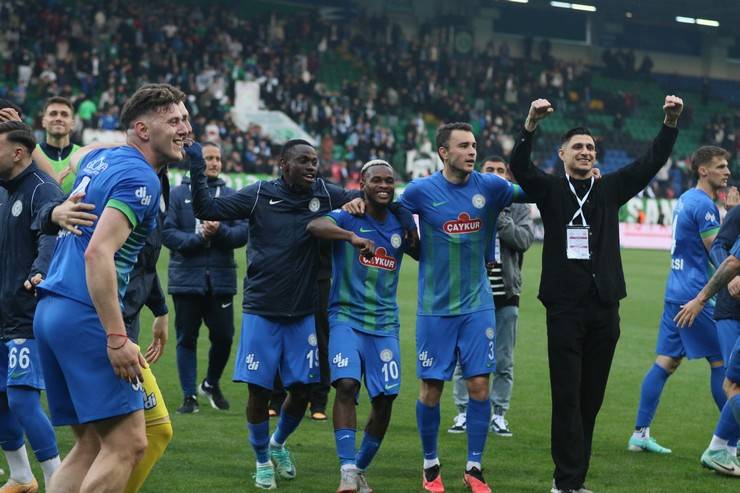 Çaykur Rizespor - Antalyaspor Maçından Kareler 86