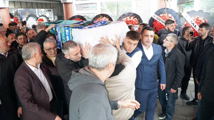 Kalp nakli sonrası hayatını kaybeden Esila Tüfekçi son yolculuğuna uğurlandı 24