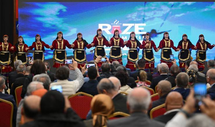 Bakan Bak, "Ankara Rize Günleri" etkinliğine katıldı 9
