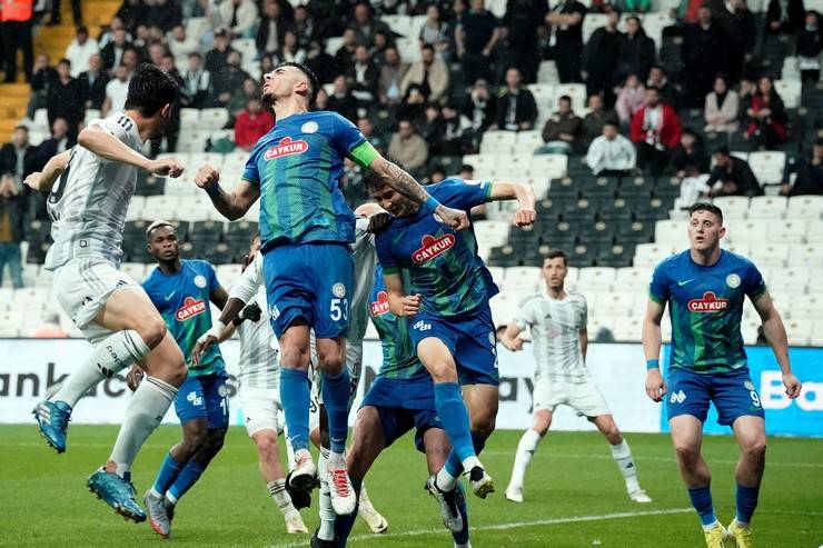 Beşiktaş - Çaykur Rizespor maçından kareler 44