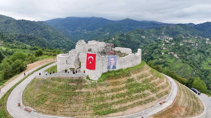 Rize'de Tarihi Kalede 19 Mayıs etkinliği 18