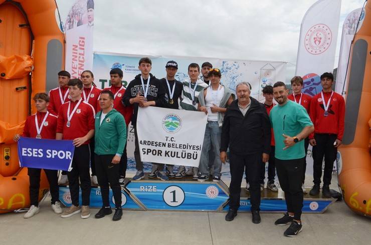 Rize'de Düzenlenen Rafting Türkiye Şampiyonası Sona Erdi 6