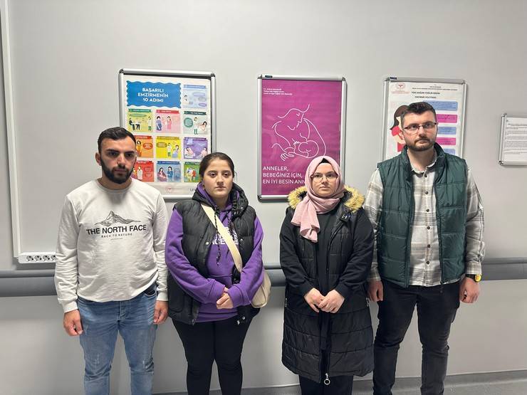 Rize'de İkiz Bebeklerin Hayatı, İstanbul'dan Gelen Ekip Tarafından Kurtarıldı 2