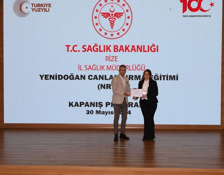 Rize’de Yenidoğan Canlandırma Eğitimi düzenlendi 14