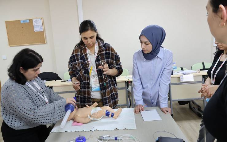 Rize’de Yenidoğan Canlandırma Eğitimi düzenlendi 3