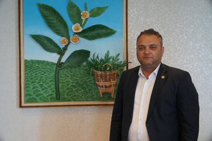 ‘Z’ kuşağının ilgisiz olduğu çayda işçi sorununa 'şarjlı makaslı' çözüm 4