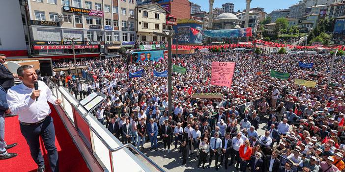 CHP Genel Başkanı Özgür Özel, Rize'de Çay Mitinginde