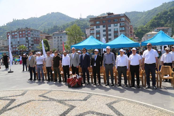 Rize'de "Rize Senin Projesi" Kapsamında Ödüller Verildi 25