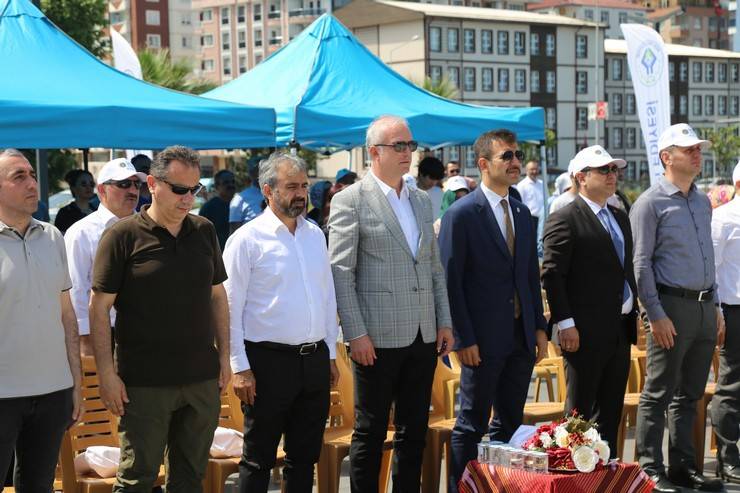 Rize'de "Rize Senin Projesi" Kapsamında Ödüller Verildi 8