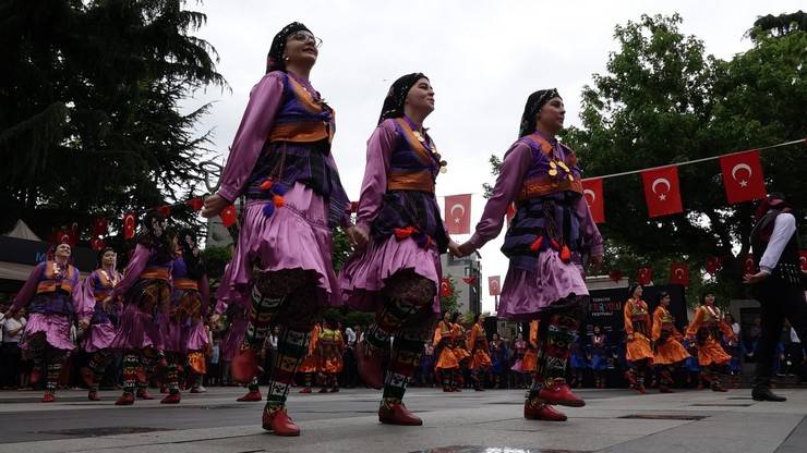 Trabzon’da ‘Kültür Yolu Festivali’ ‘horon’ ile başladı 10