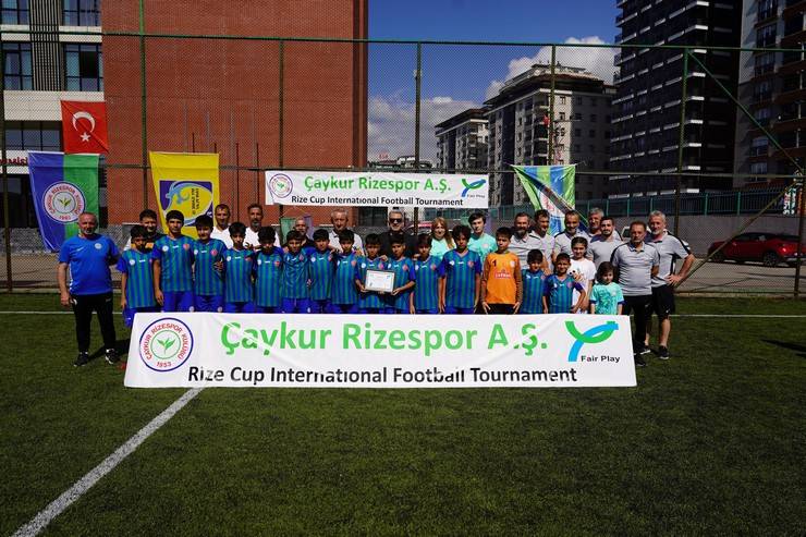 Çaykur Rizespor Esila Tüfekçi Futbol Okulları Turnuvası Tamamlandı! 17