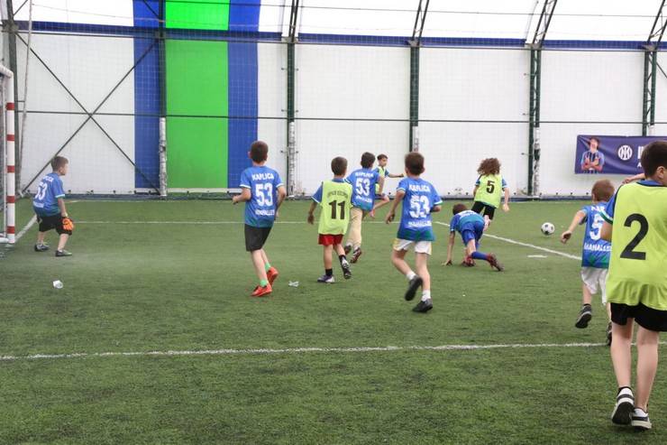 Rize'de Esila Tüfekçi Mahalleler Arası Çocuklar Futbol Turnuvası ve Şenliği başladı 16