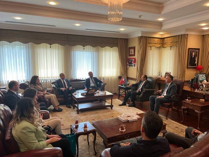 Recep Tayyip Erdoğan Üniversitesi Çay İhtisaslaşma Koordinatörlüğü Tarafından Azerbaycan'a Teknik Gezi Düzenlendi 13