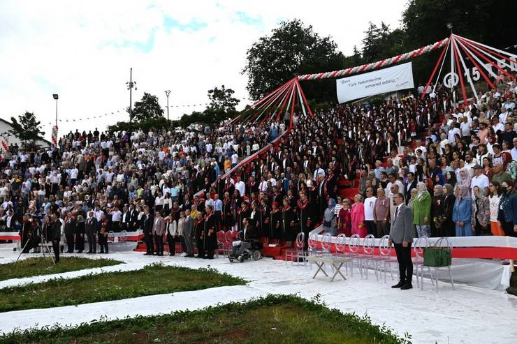 KTÜ Tıp Fakültesi Mezuniyet Töreni Gerçekleştirildi 15