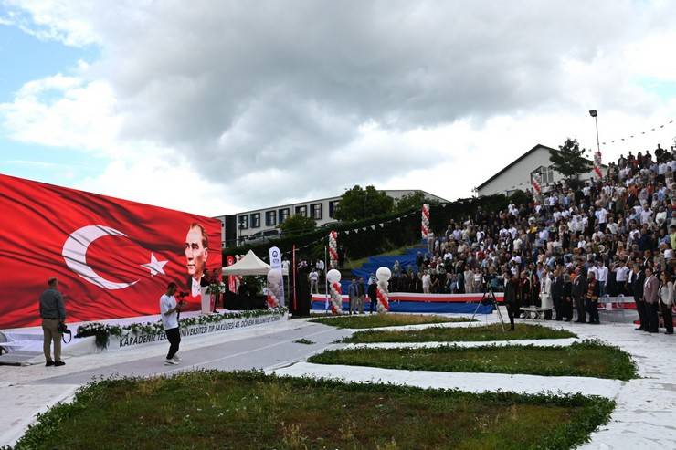 KTÜ Tıp Fakültesi Mezuniyet Töreni Gerçekleştirildi 2