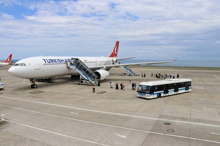 Trabzon'da hacılar çiçeklerle karşılandı 7