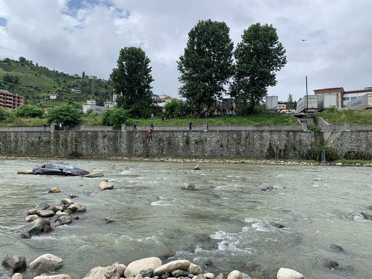 Rize'de 250 personelin katılımıyla sel ve heyelan tatbikatları gerçekleştirildi 20