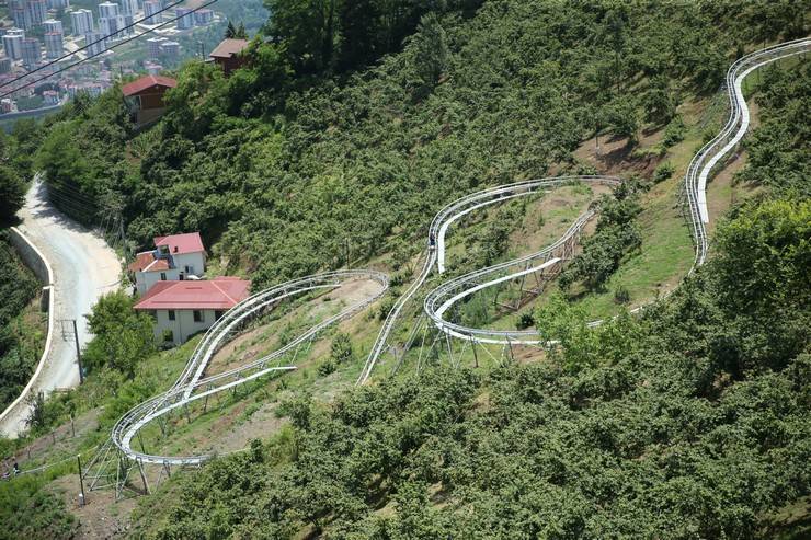 Ordu'da turistler dağ kızağı heyecanı yaşıyor 1