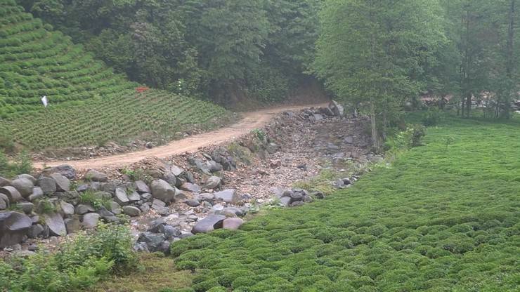 Yağmurun başkenti Rize'de afetlere 'sel kapanlı' önlem 4