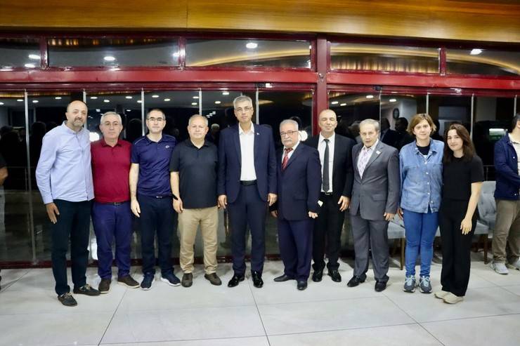 Bakan Memişoğlu memleketi Rize'de hemşehrileriyle buluştu 12