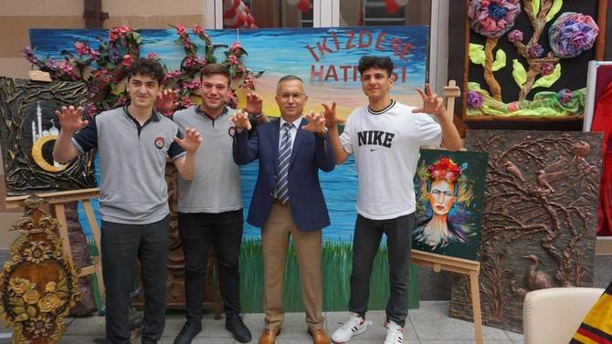 Rize’de Halk Eğitim Merkezlerinin Yıl Sonu Sergisinin Açılışı Gerçekleştirildi 20