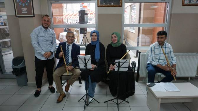 Rize’de Halk Eğitim Merkezlerinin Yıl Sonu Sergisinin Açılışı Gerçekleştirildi 44