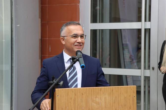 Rize’de Halk Eğitim Merkezlerinin Yıl Sonu Sergisinin Açılışı Gerçekleştirildi 46