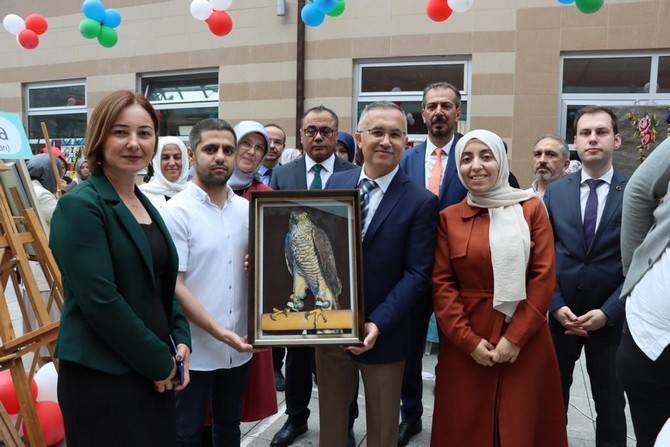 Rize’de Halk Eğitim Merkezlerinin Yıl Sonu Sergisinin Açılışı Gerçekleştirildi 57