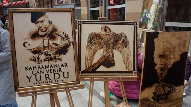 Rize’de Halk Eğitim Merkezlerinin Yıl Sonu Sergisinin Açılışı Gerçekleştirildi 6