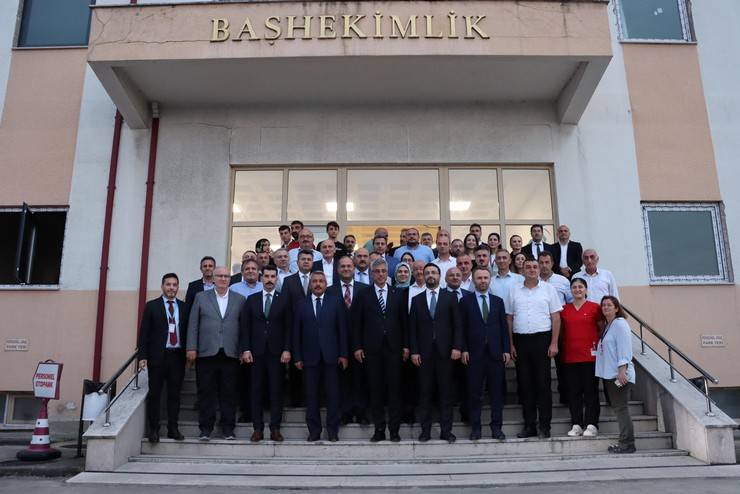 Sağlık Bakanı Memişoğlu Rize'de ziyaretlerde bulundu 31