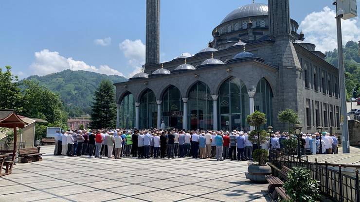 Rize'de teleferikte akıma kapılıp ölen Hızır Can, akrabasına yardıma gitmiş 3