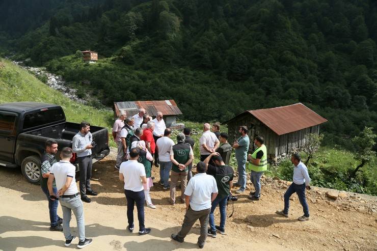 Başkan Metin, Çağrankaya sel kapanı gölet projesi saha çalışmalarını yerinde inceledi 10