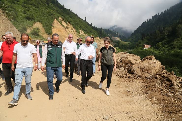 Başkan Metin, Çağrankaya sel kapanı gölet projesi saha çalışmalarını yerinde inceledi 13