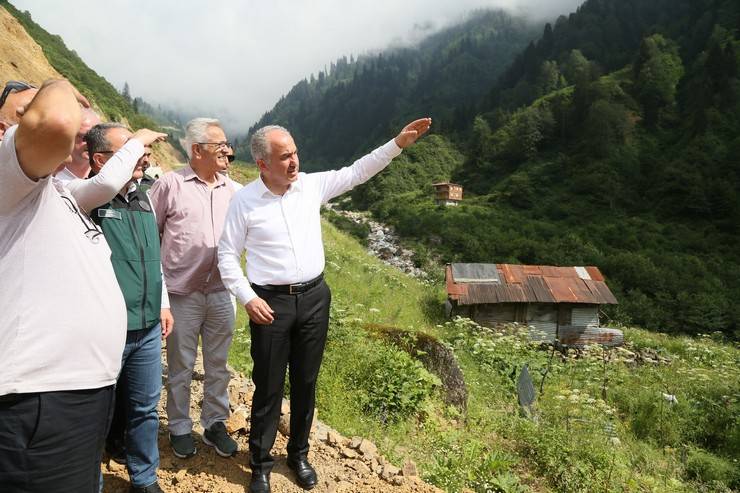 Başkan Metin, Çağrankaya sel kapanı gölet projesi saha çalışmalarını yerinde inceledi 5