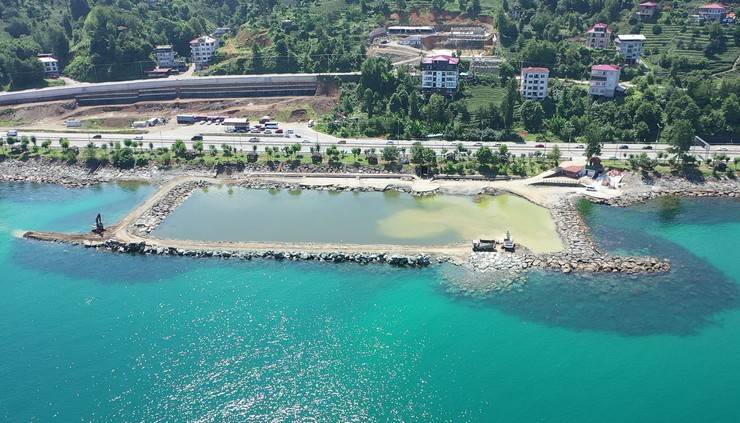 Rize'ye 700 Metrelik Halk Plajı Yapılıyor 1